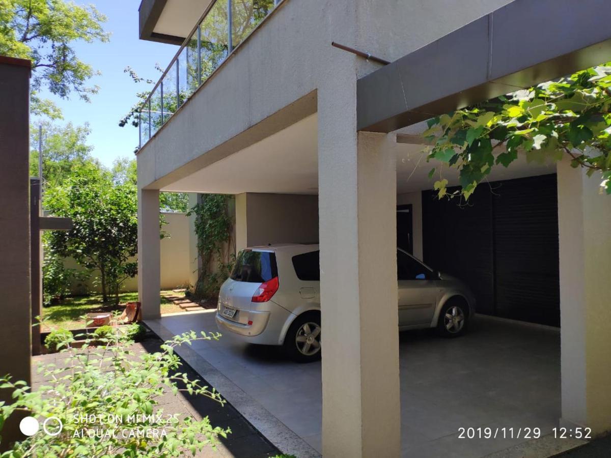 Willa Casa Moderna No Centro Proxima A Atracoes Turisticas Foz do Iguaçu Zewnętrze zdjęcie
